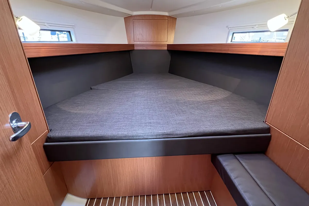 Cabin on Finny Ocean, a Bavaria Cruiser 37 sailboat at Heiligenhafen, Germany