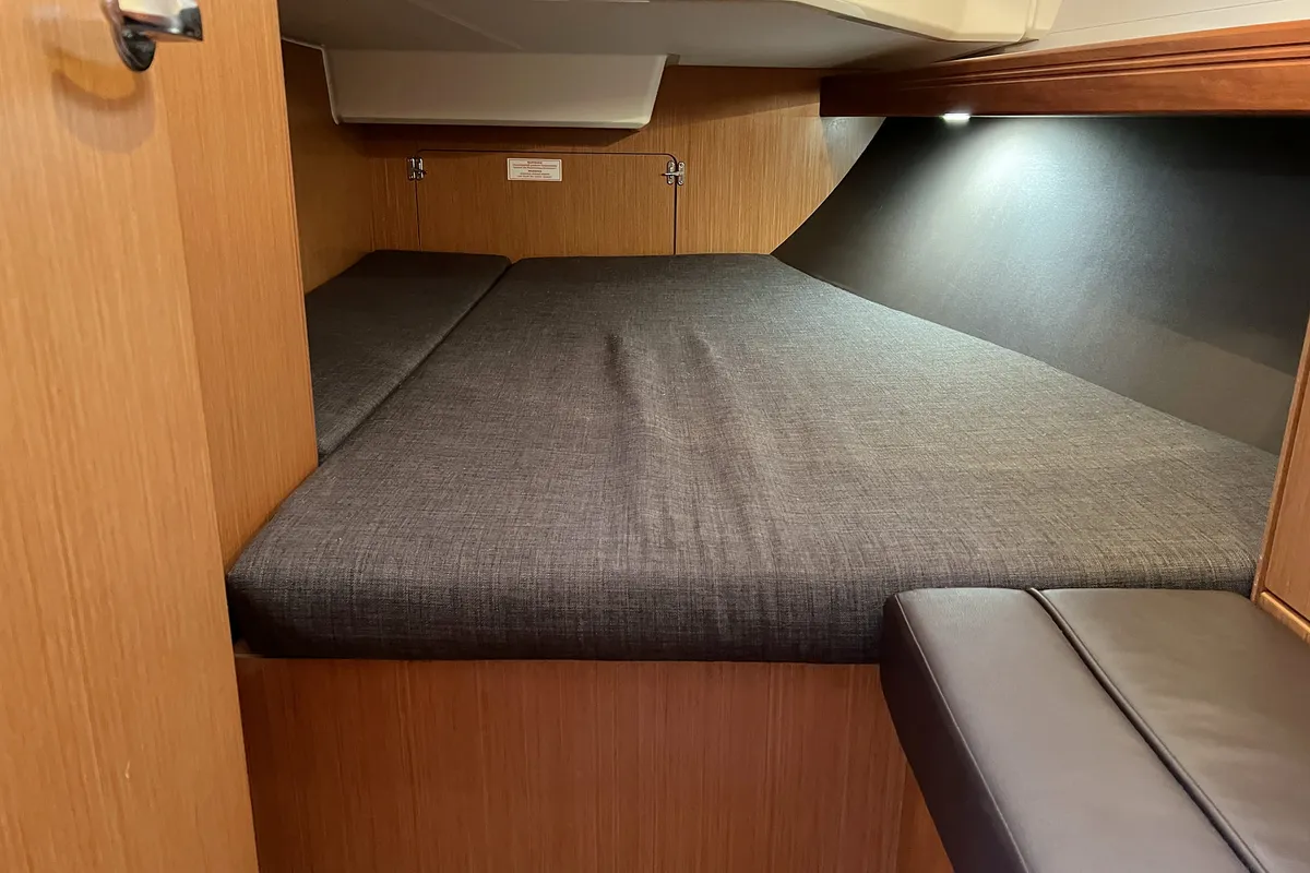 Cabin on Finny Ocean, a Bavaria Cruiser 37 sailboat at Heiligenhafen, Germany