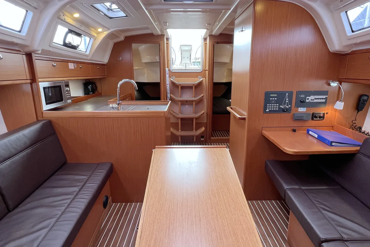 Salon of Finny Ocean, a Bavaria Cruiser 37 sailboat at Heiligenhafen, Germany