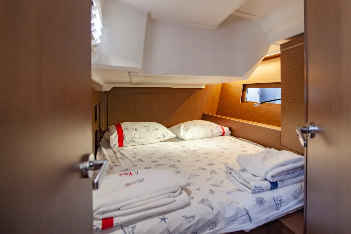 Cabin on Breezy, a Beneteau Oceanis 46.1 sailboat at Marmaris, Turkey