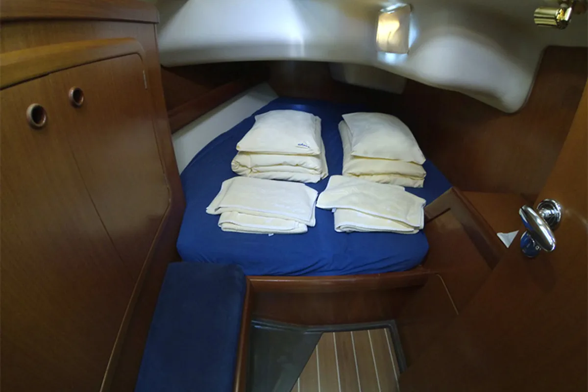 Cabin on Skalice, a Grand Soleil 43 sailboat at Grad Šibenik, Croatia