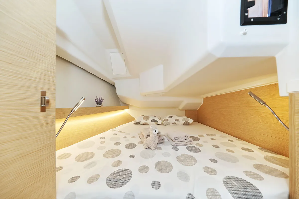 Cabin on Amelie, a Hanse 360 sailboat at Grad Kaštela, Croatia