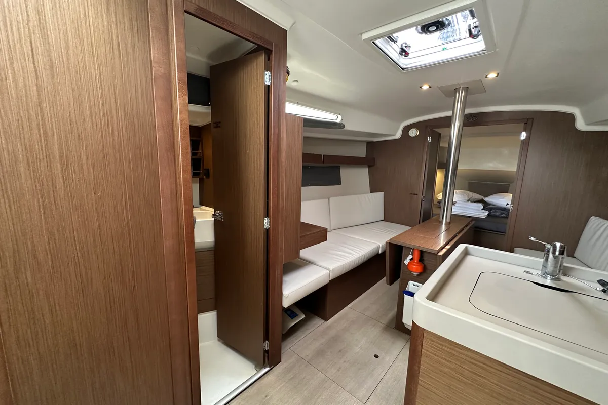 Salon of Aria, a Beneteau Oceanis 34.1 sailboat at Athens, Greece