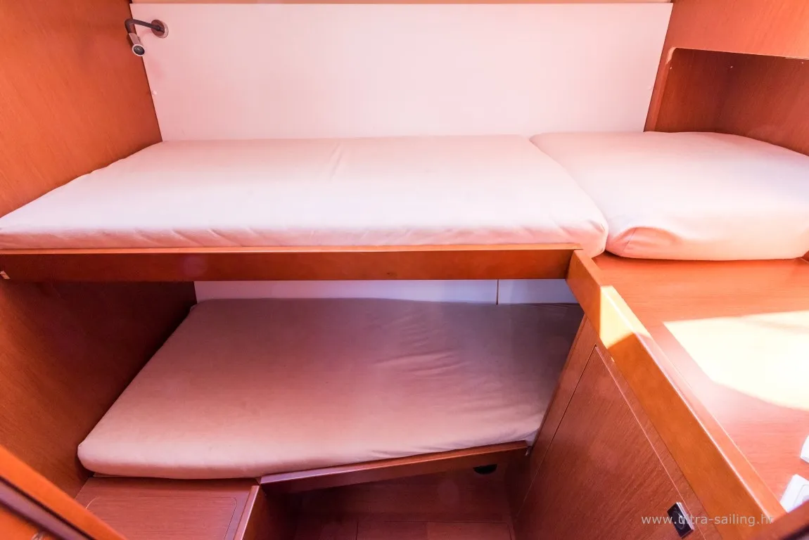 Cabin on Summer Dream, a Beneteau Oceanis 48 sailboat at Split, Croatia