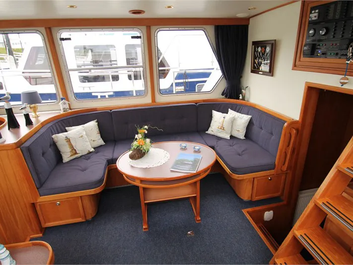 Salon of Jeanette, a De Drait Kotterjacht 12.2 GL motorboat at Woudsend, Netherlands