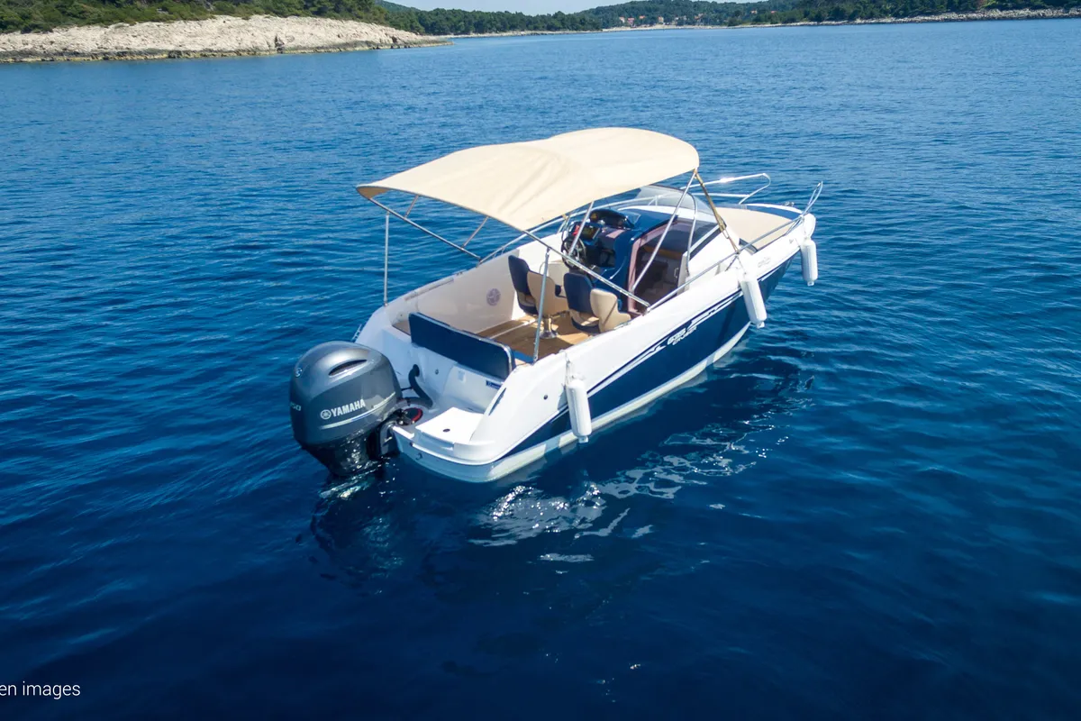 Exterior view of Galeon Galia 630, a motorboat at Mali Lošinj, Croatia