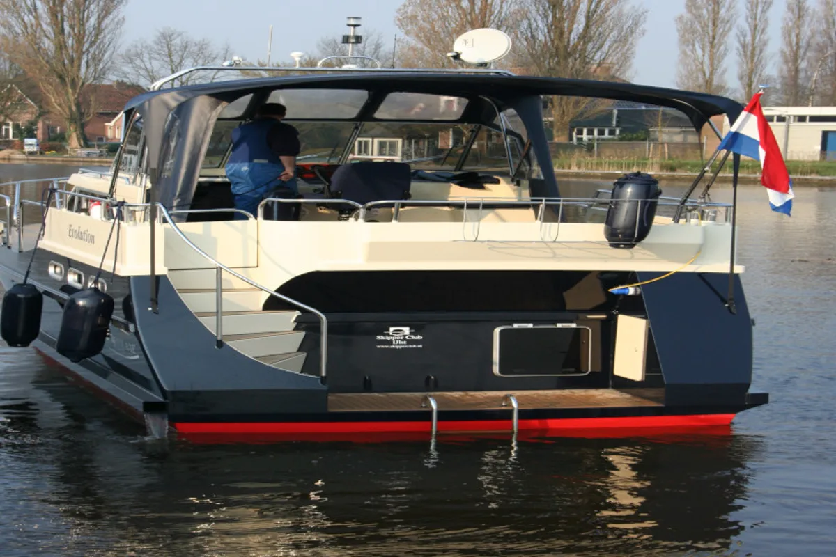 Exterior view of Evolution, a De Drait Reline 1260 motorboat at Drachten, Netherlands