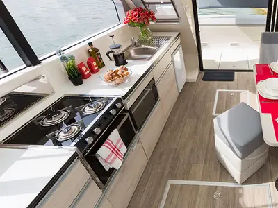 Galley of Horizon 1, a Cygnet Horizon 1 motorboat at Rheinsberg, Germany
