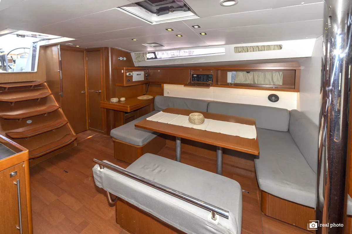 Salon of Anthea, a Beneteau Oceanis 48 sailboat at Puntone di Scarlino, Italy