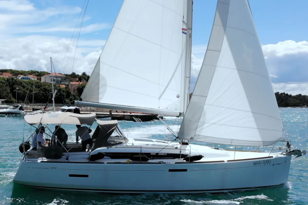 Exterior view of Tina, a Jeanneau Sun Odyssey 389 sailboat at Grad Pula, Croatia