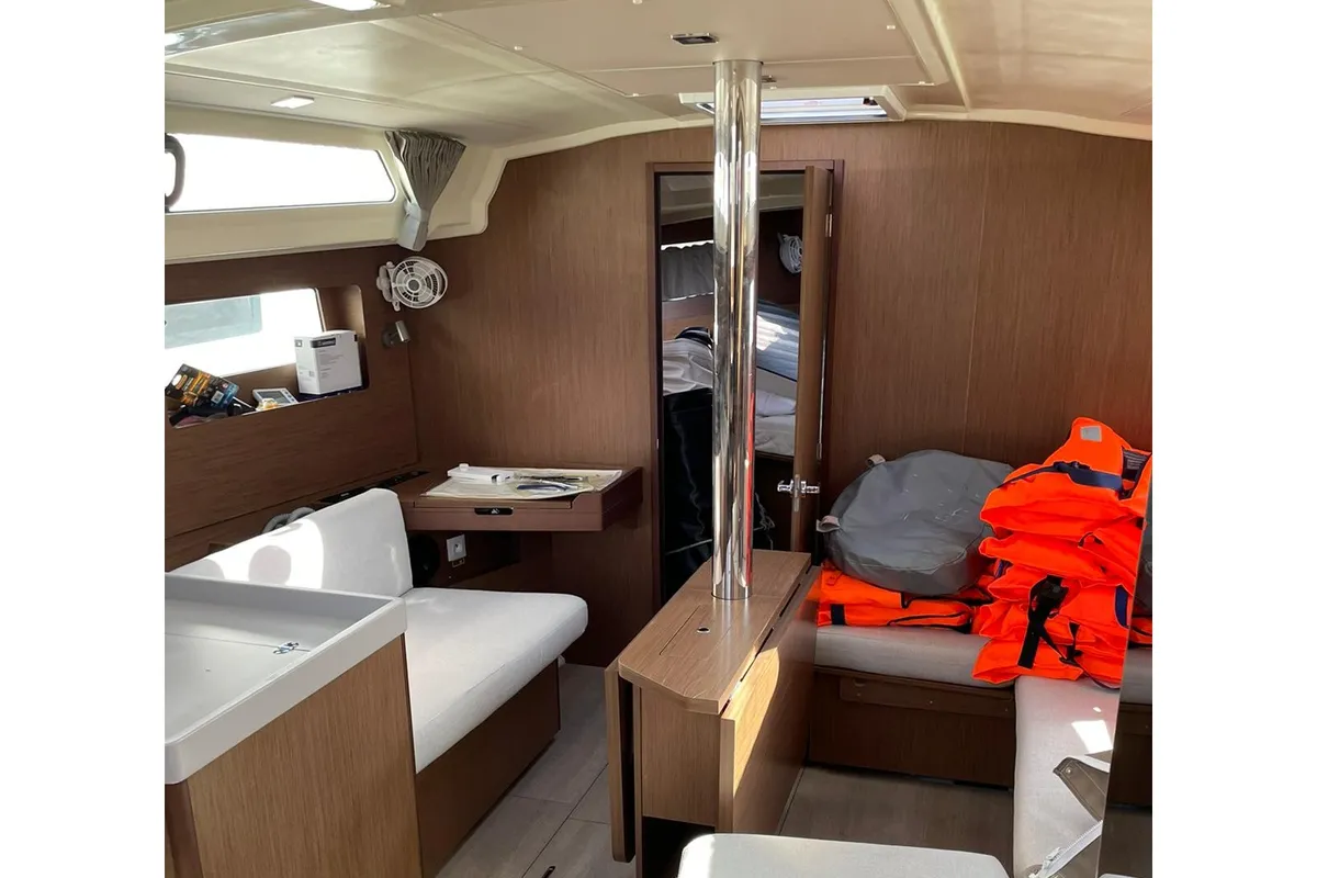 Salon of RITA, a Beneteau Oceanis 41.1 sailboat at Sukošan, Croatia