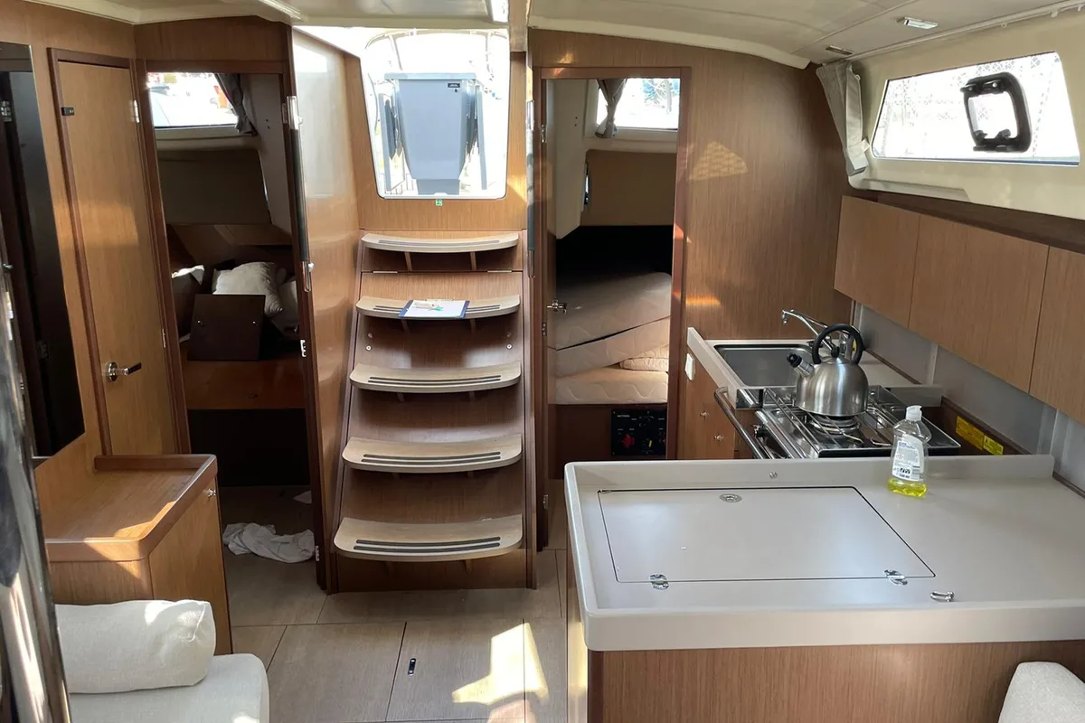 Salon of RITA, a Beneteau Oceanis 41.1 sailboat at Sukošan, Croatia