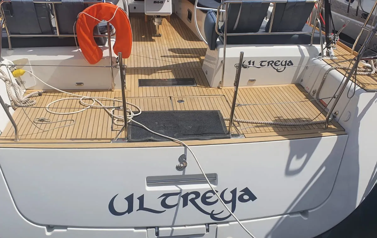 Salon of Premium +, a Beneteau Oceanis 60 sailboat at Municipal Unit of Lefkada, Greece