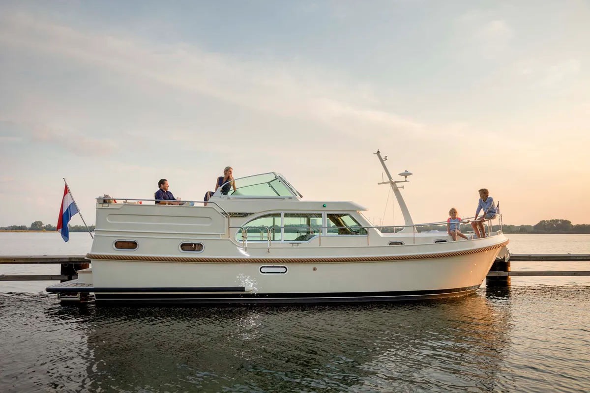 Exterior view of Luna Elise, a Linssen Grand Sturdy 35.0 AC motor yacht at Kinrooi, Belgium