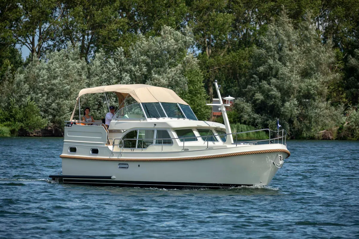 Exterior view of Luna Elise, a Linssen Grand Sturdy 35.0 AC motor yacht at Kinrooi, Belgium