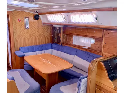 Salon of Toisjo, a Bavaria 42 Cruiser sailboat at Kos, Greece