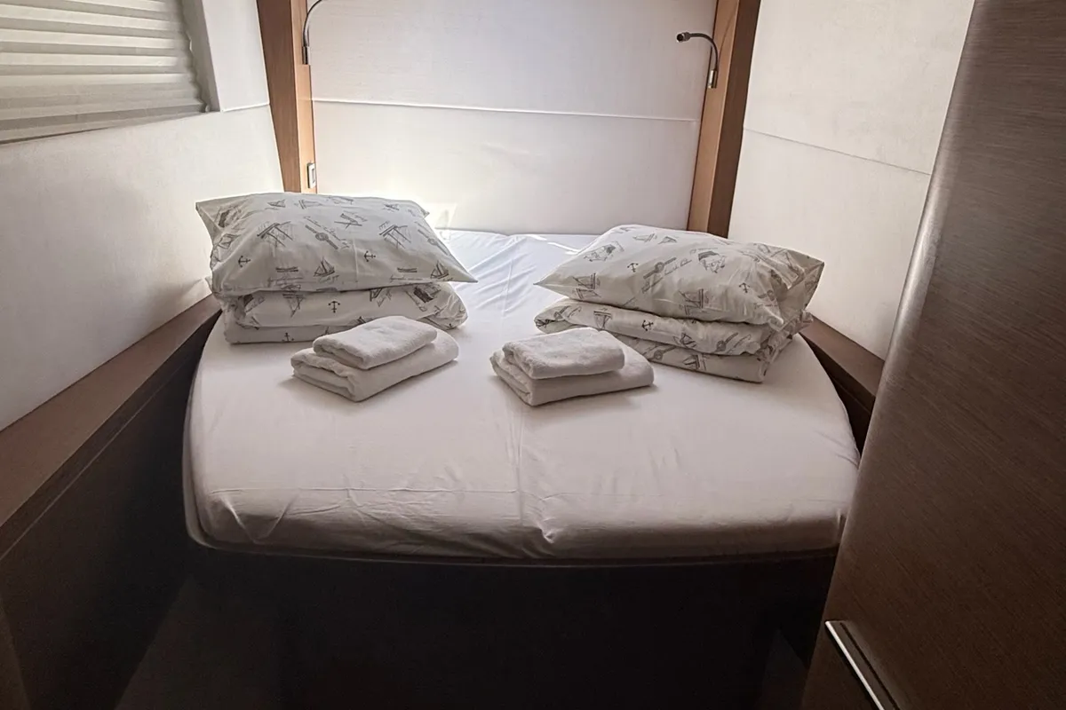 Cabin on Sail La Vie, a Lagoon 50 catamaran at Seget Donji, Croatia
