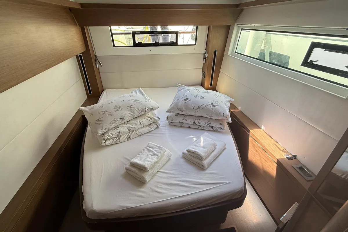 Cabin on Sail La Vie, a Lagoon 50 catamaran at Seget Donji, Croatia