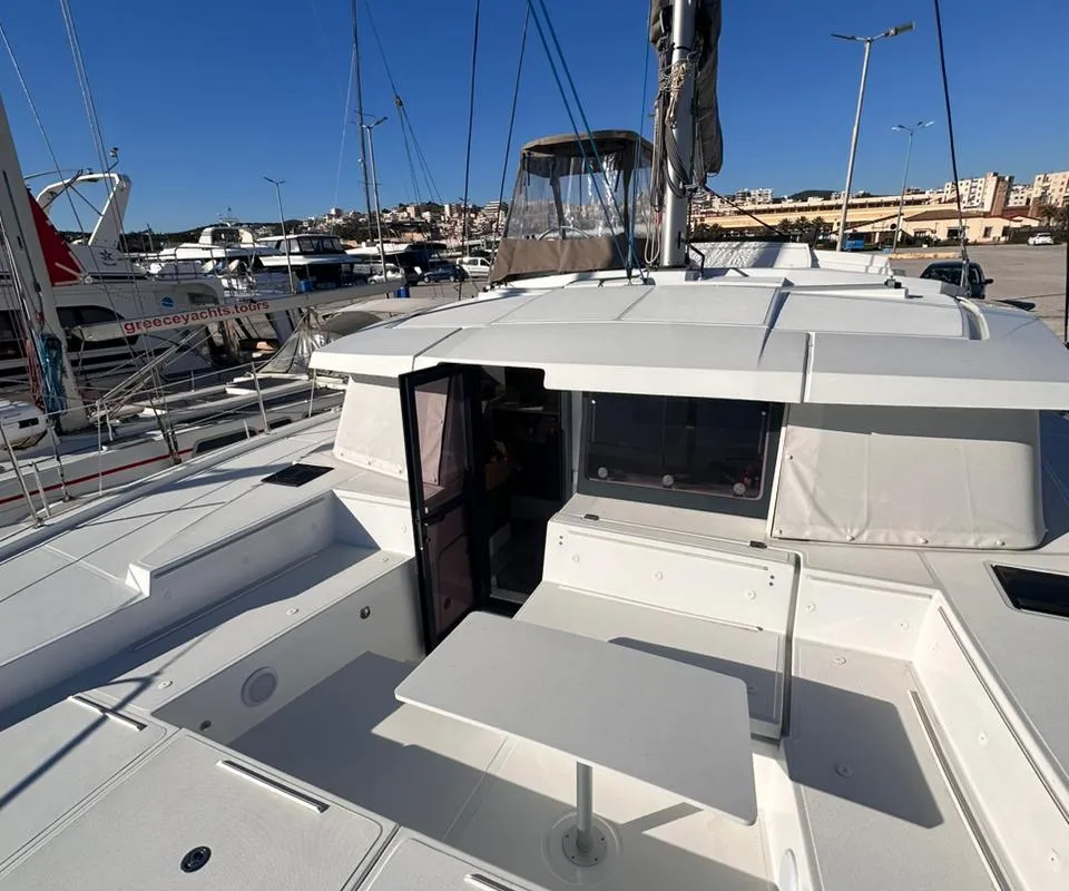 Deck of High School, a Bali 4.2 catamaran at Svoronata, Greece