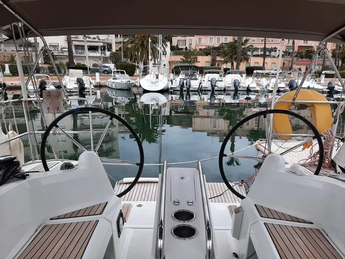 Cockpit of Madison, a Jeanneau Sun Odyssey 349 sailboat at Toulon, France