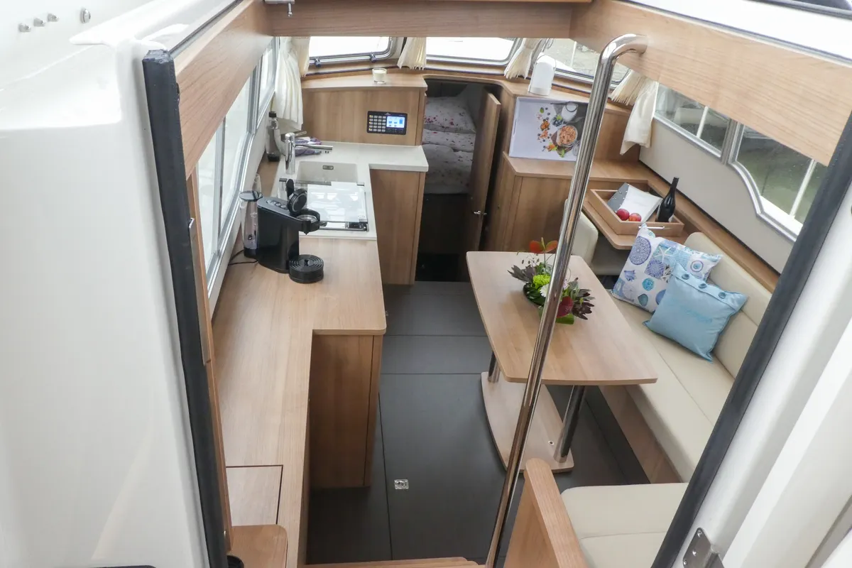 Galley of Mi Tiempo, a Linssen Grand Sturdy 35.0 AC motorboat at Mirow, Germany