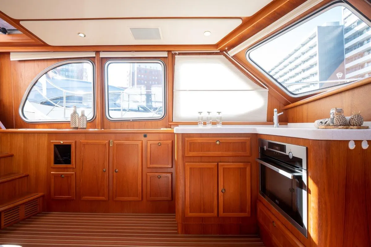 Galley of Us Schipp, a De Drait DeLuxe 42 motorboat at Akkrum, Netherlands