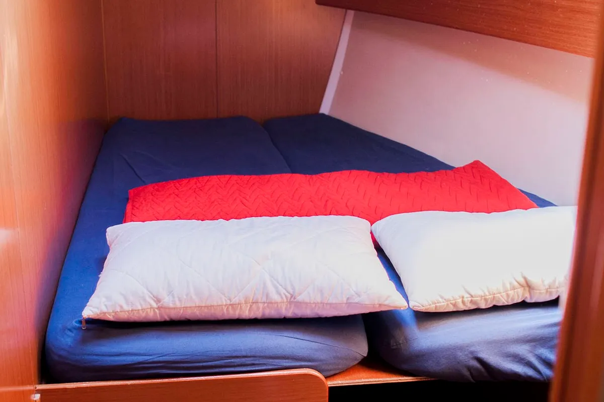 Cabin on Penny, a Beneteau Cyclades 50.5 sailboat at Athens, Greece