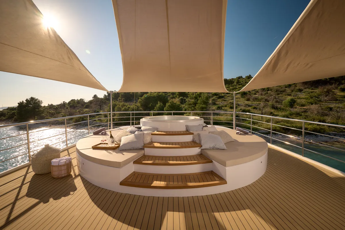Cabin on Bellezza, a Motoryacht motor yacht at Split, Croatia