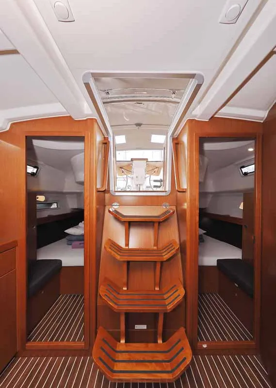 Cabin on Sursulapitschi, a Bavaria Cruiser 37 sailboat at Grad Pula, Croatia