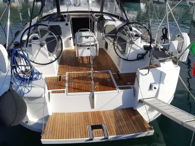 Cockpit of In A Silent Way, a Jeanneau Sun Odyssey 519 sailboat at Tropea, Italy