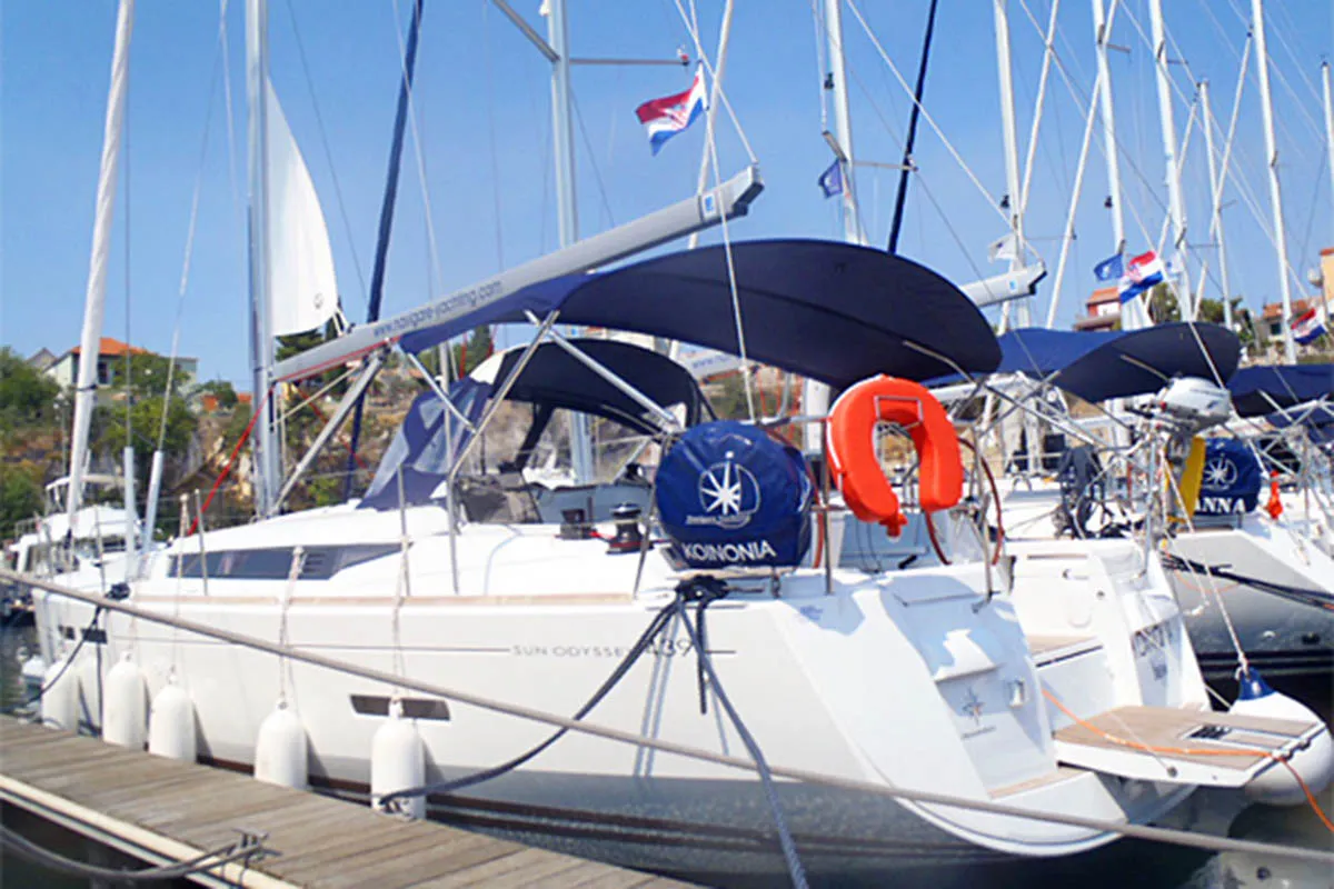 Exterior view of Karma, a Jeanneau Sun Odyssey 439 sailboat at Gåshaga, Sweden