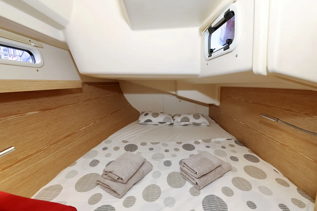 Cabin on Pretty Woman, a Hanse 415 sailboat at Grad Biograd na Moru, Croatia