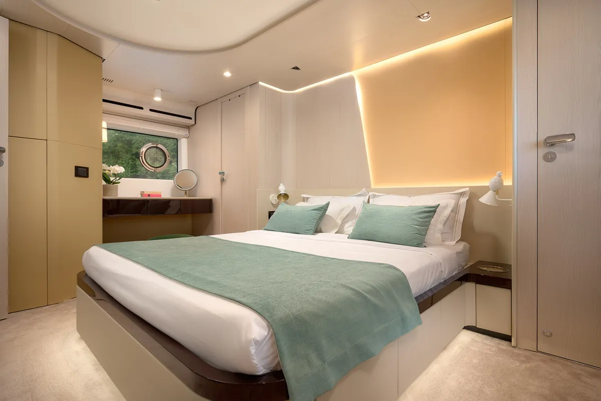 Cabin on Viva, a Azimut 78 Fly motor yacht at Podstrana - Miljevac, Croatia