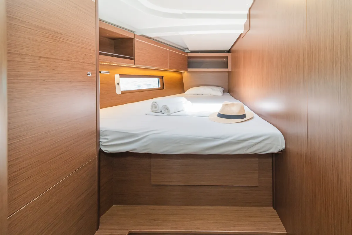 Cabin on Paradisea, a Beneteau Oceanis 46.1 sailboat at Kontokali, Greece