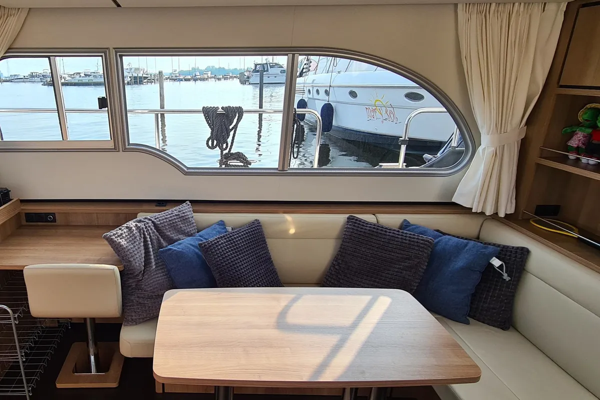 Idefix, a Linssen Grand Sturdy 35.0 AC motorboat at Molecaten Jachthaven Flevostrand, Netherlands
