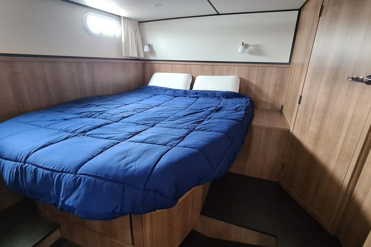 Idefix, a Linssen Grand Sturdy 35.0 AC motorboat at Molecaten Jachthaven Flevostrand, Netherlands