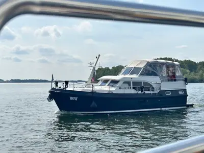 Idefix, a Linssen Grand Sturdy 35.0 AC motorboat at Molecaten Jachthaven Flevostrand, Netherlands