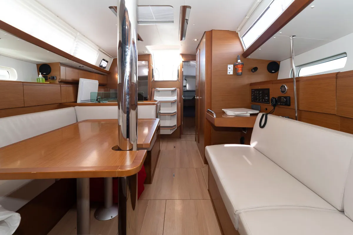 Salon of BarElli, a Jeanneau Sun Odyssey 389 sailboat at Palma de Mallorca, Spain