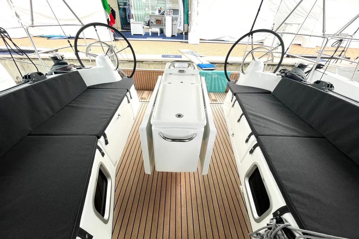 Deck of Colibri, a Jeanneau Sun Odyssey 410 sailboat at Salerno, Italy