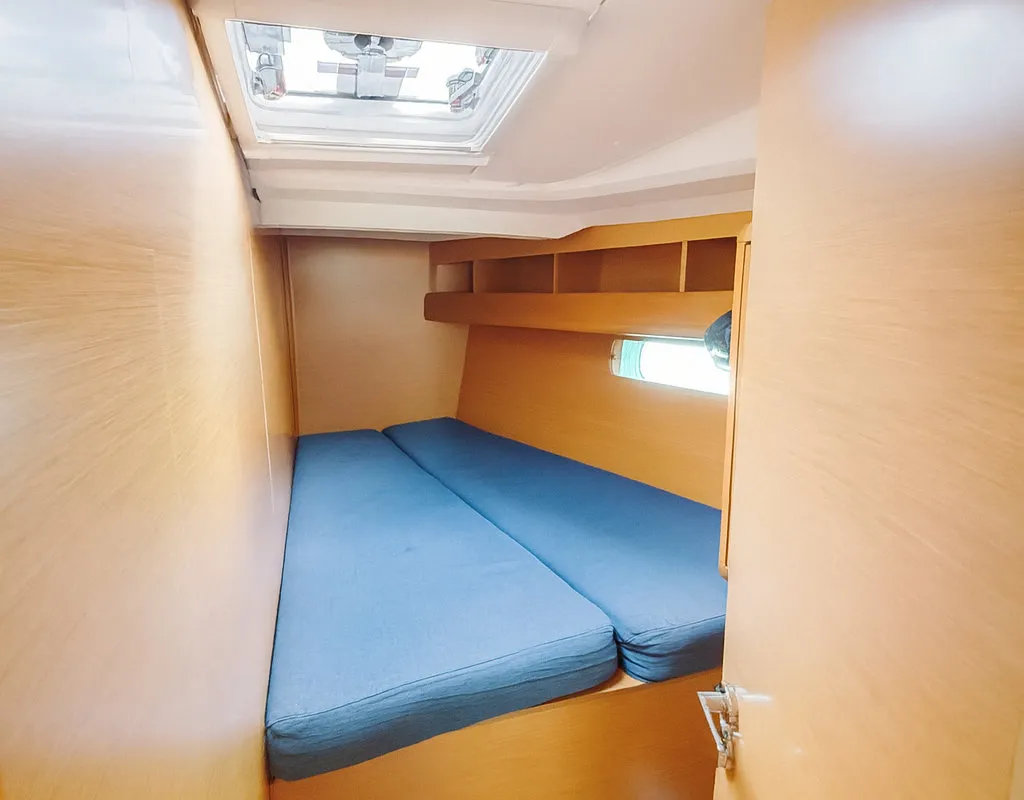 Cabin on Santa Ponsa, a Jeanneau Sun Odyssey 469 sailboat at Palma de Mallorca, Spain