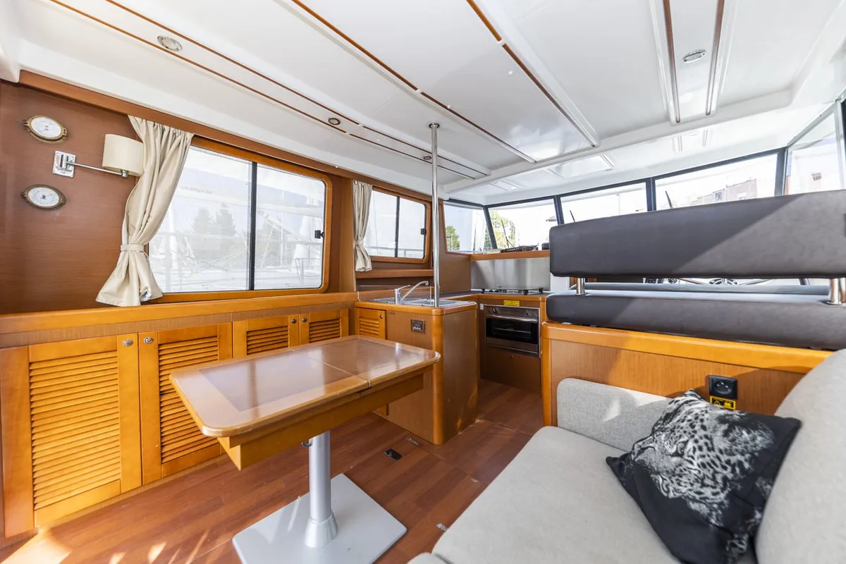 Salon of Blue Sky, a Beneteau Swift Trawler 34 Fly motorboat at Zadar, Croatia