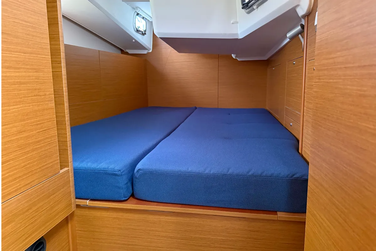 Cabin on Maral, a Jeanneau Sun Odyssey 410 sailboat at Punat, Croatia
