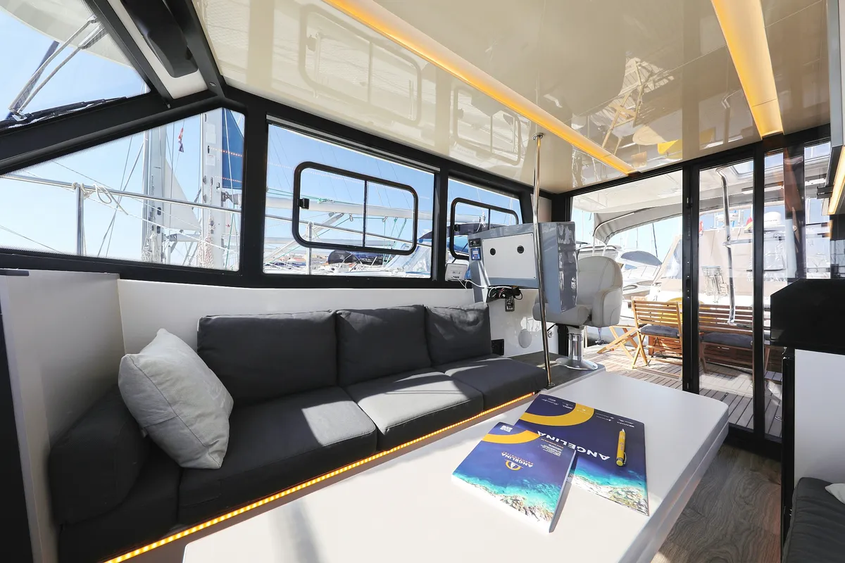 Salon of Muneca, a Cobra Yachts Futura 40 Grand Horizon motor yacht at Grad Vodice, Croatia