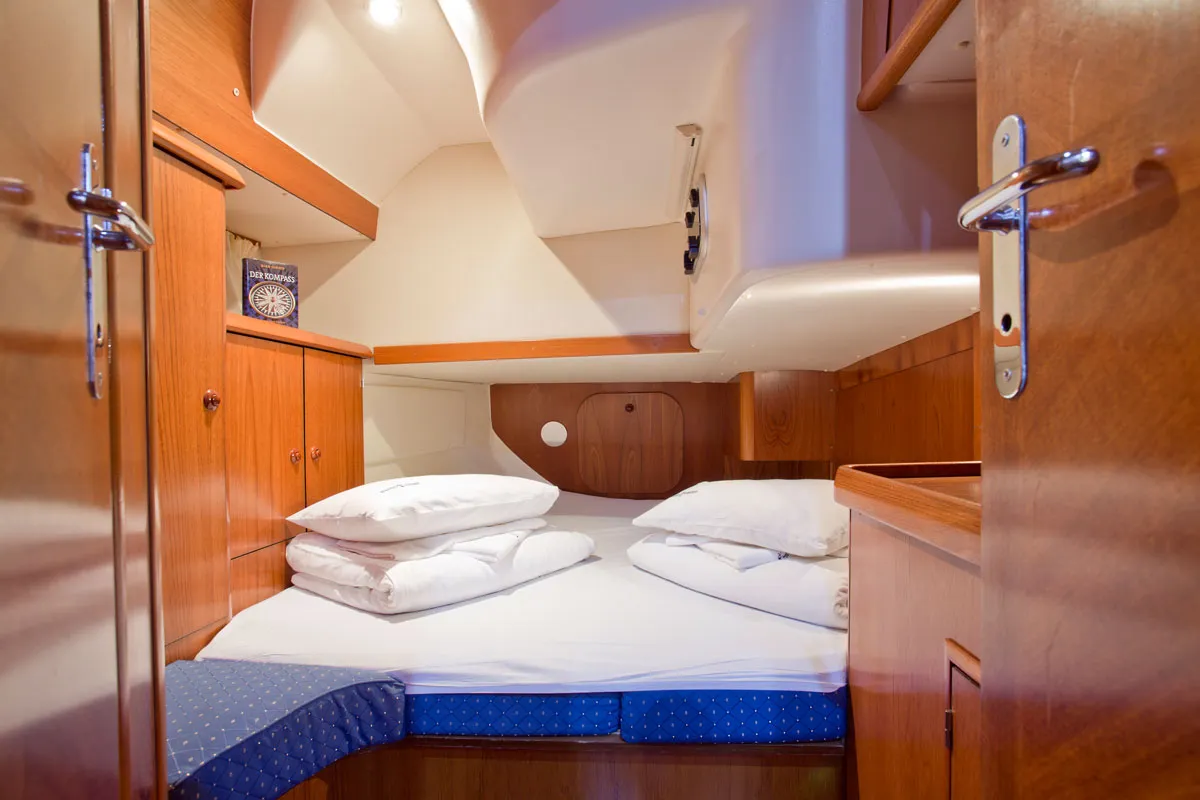 Cabin on Slow, a Jeanneau Sun Odyssey 52.2 sailboat at Castelló d'Empúries, Spain
