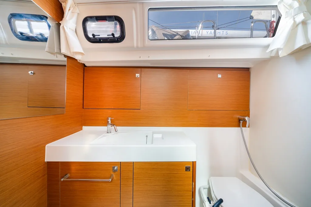 Head on Juicy Lucy, a Jeanneau Sun Odyssey 519 sailboat at Municipal Unit of Nea Peramos, Greece