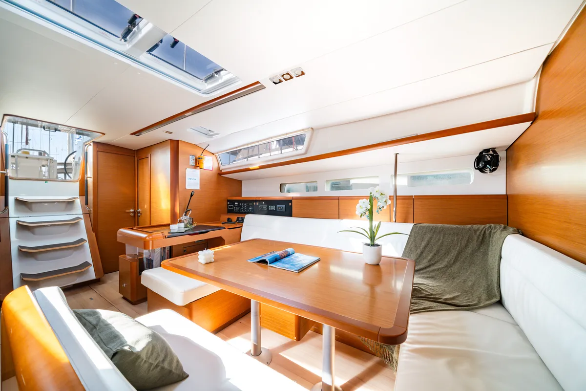 Juicy Lucy, a Jeanneau Sun Odyssey 519 sailboat at Municipal Unit of Nea Peramos, Greece