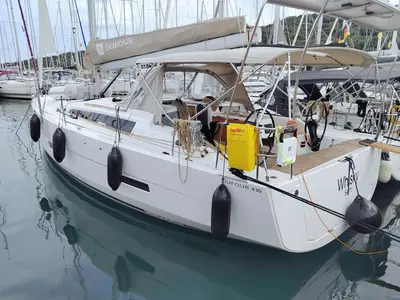 Salon of Whisky, a Dufour 430 sailboat at Grad Pula, Croatia