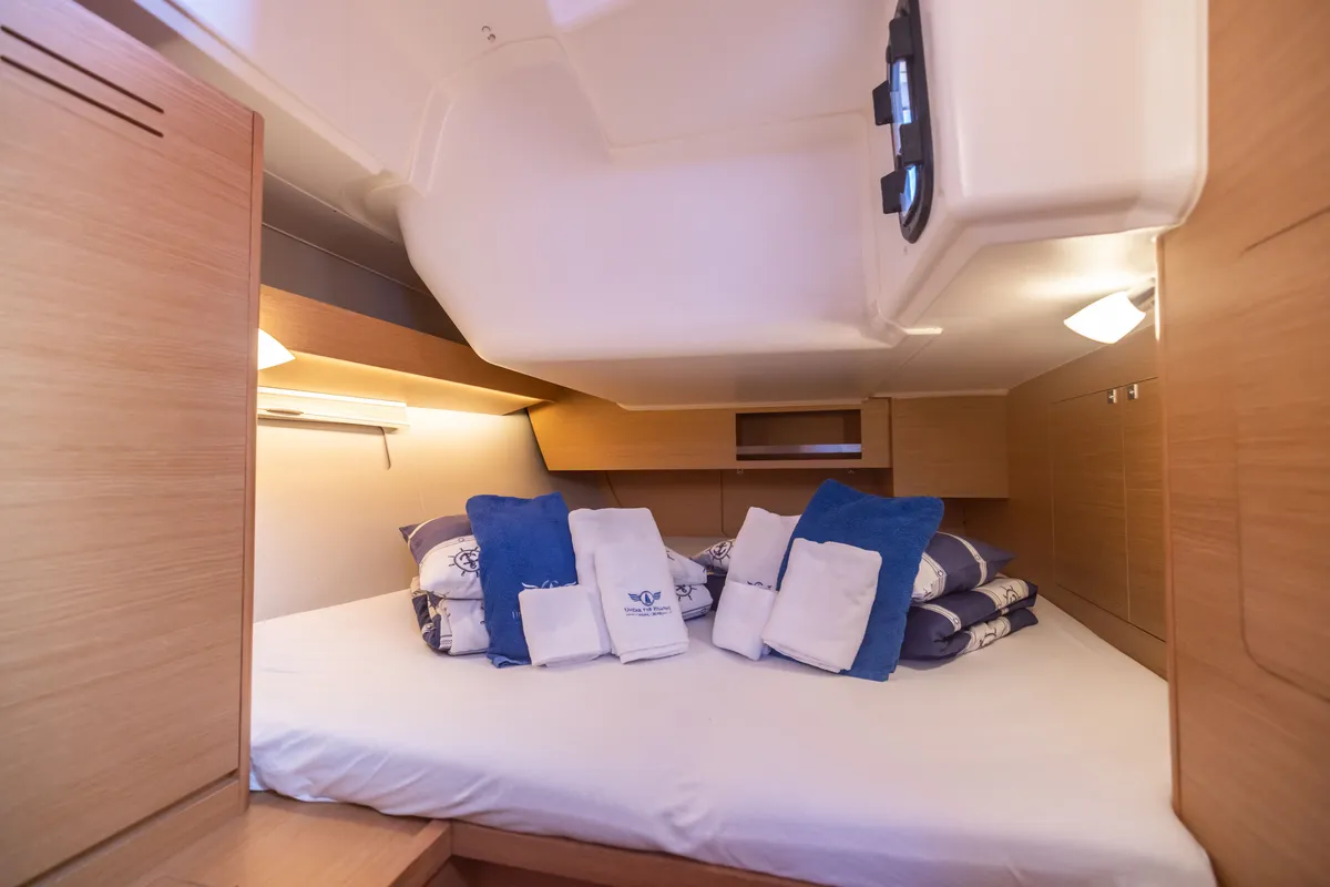 Cabin on Catacea, a Dufour 430 sailboat at Primošten, Croatia