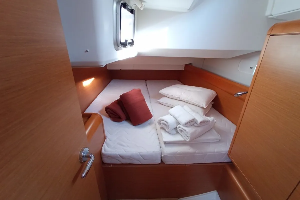 FEARLESS, a Jeanneau Sun Odyssey 379 sailboat at Municipal Unit of Lefkada, Greece