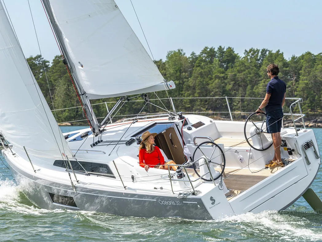 Exterior view of Beneteau Oceanis 30.1, a sailboat at Kerners, France